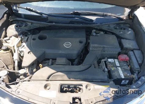 2015 Nissan Altima 2.5 S z USA, uszkodzony, nr VIN 1N4AL3AP9FN329371